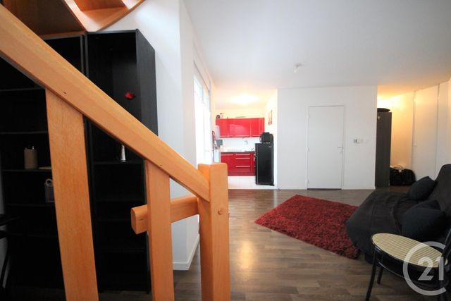 Appartement Duplex à louer - 2 pièces - 37.2 m2 - BOBIGNY - 93 - ILE-DE-FRANCE - Century 21 Immo Conseil