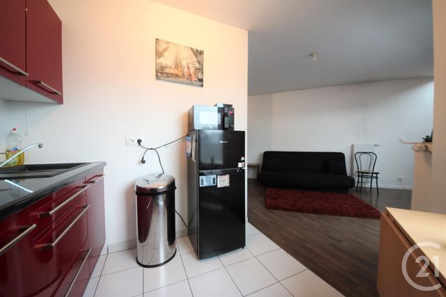 Appartement Duplex à louer - 2 pièces - 37.2 m2 - BOBIGNY - 93 - ILE-DE-FRANCE - Century 21 Immo Conseil