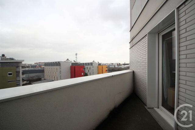 Appartement Duplex à louer - 2 pièces - 37.2 m2 - BOBIGNY - 93 - ILE-DE-FRANCE - Century 21 Immo Conseil