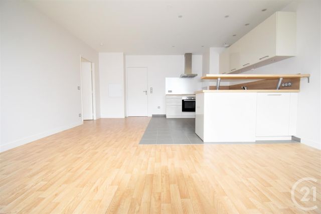 Appartement F2 à louer - 2 pièces - 63.3 m2 - AUBERVILLIERS - 93 - ILE-DE-FRANCE - Century 21 Immo Conseil