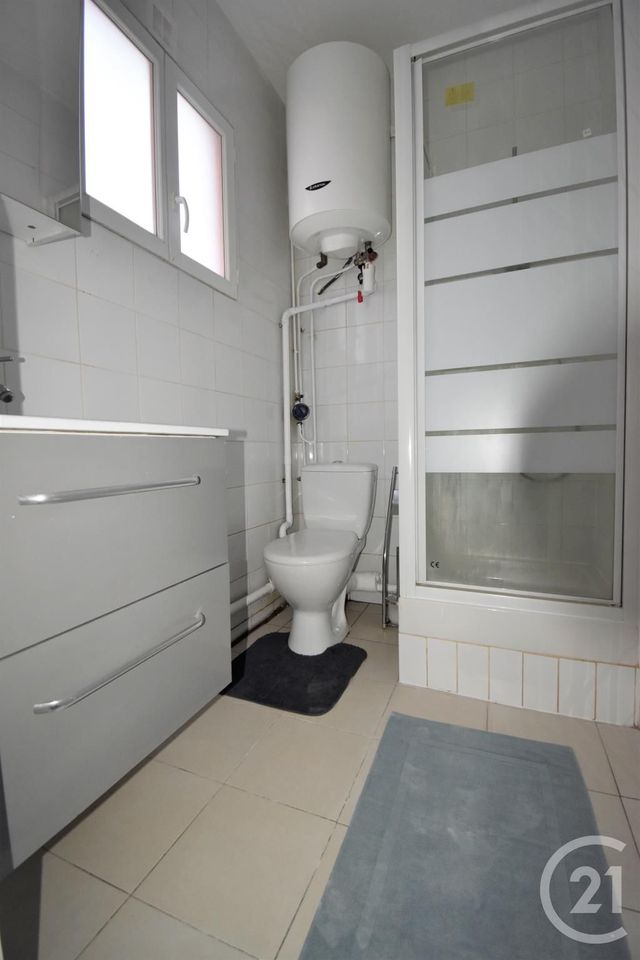Appartement F1 à louer - 2 pièces - 26.87 m2 - AUBERVILLIERS - 93 - ILE-DE-FRANCE - Century 21 Immo Conseil