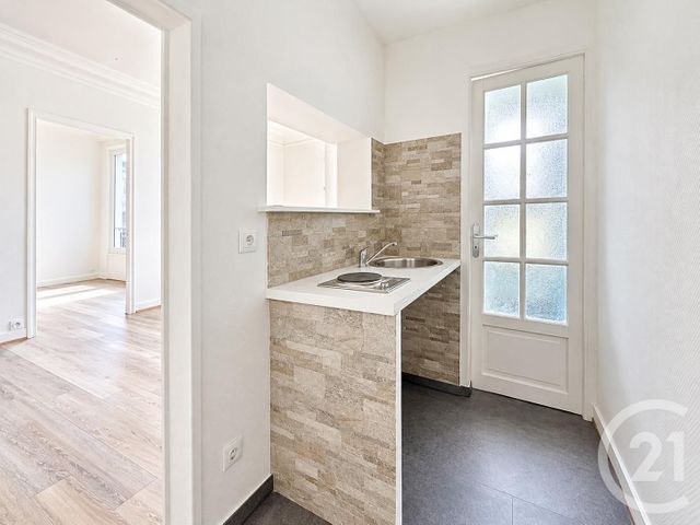Appartement F2 à vendre - 2 pièces - 29.0 m2 - AUBERVILLIERS - 93 - ILE-DE-FRANCE - Century 21 Immo Conseil
