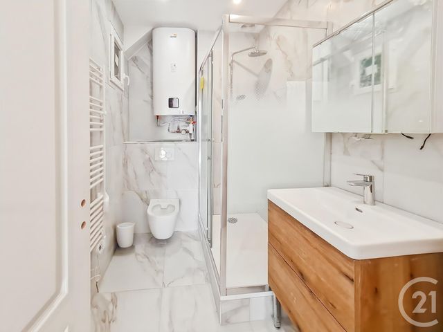 Appartement F2 à vendre - 2 pièces - 45.0 m2 - AUBERVILLIERS - 93 - ILE-DE-FRANCE - Century 21 Immo Conseil