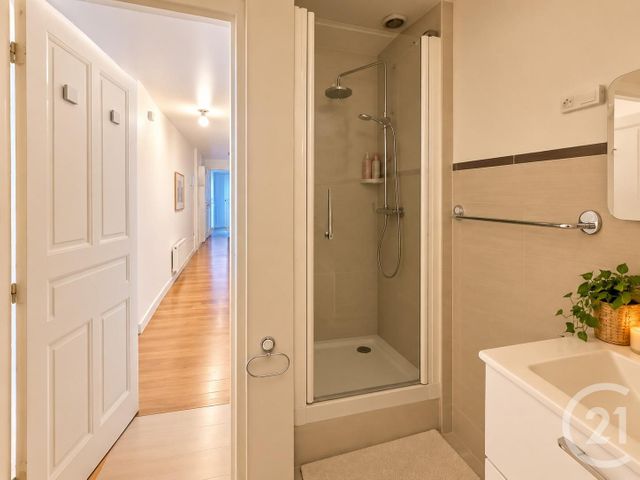 Appartement F2 à vendre - 2 pièces - 46.8 m2 - AUBERVILLIERS - 93 - ILE-DE-FRANCE - Century 21 Immo Conseil