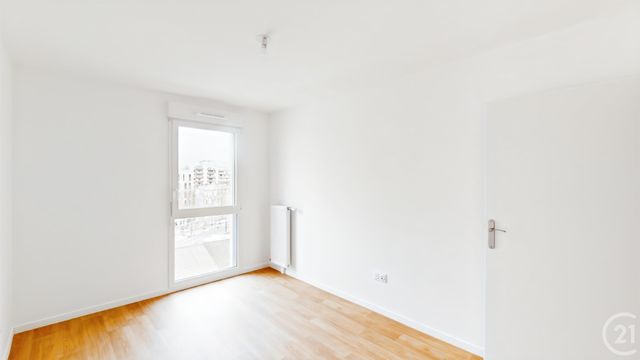 Appartement F4 à vendre - 4 pièces - 119.0 m2 - AUBERVILLIERS - 93 - ILE-DE-FRANCE - Century 21 Immo Conseil