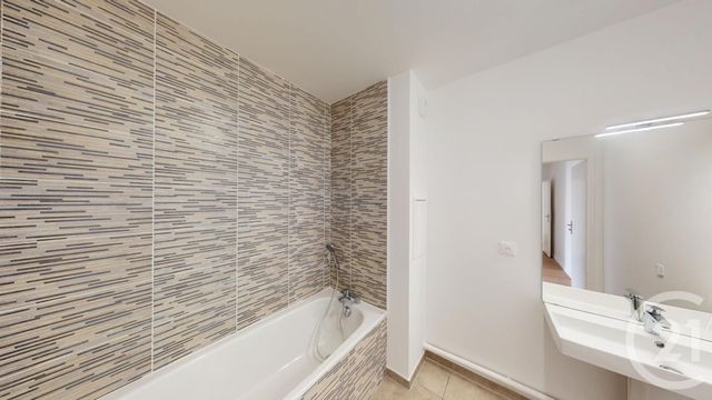 Appartement F4 à vendre - 4 pièces - 119.0 m2 - AUBERVILLIERS - 93 - ILE-DE-FRANCE - Century 21 Immo Conseil