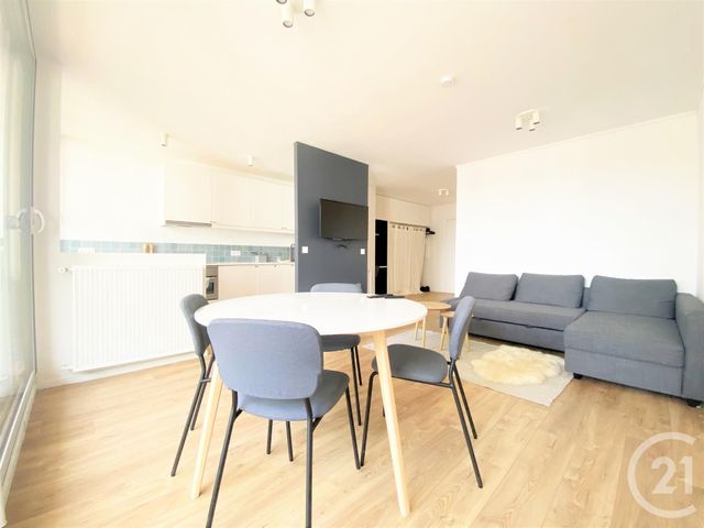 Appartement F2 à louer - 2 pièces - 48.7 m2 - AUBERVILLIERS - 93 - ILE-DE-FRANCE - Century 21 Immo Conseil