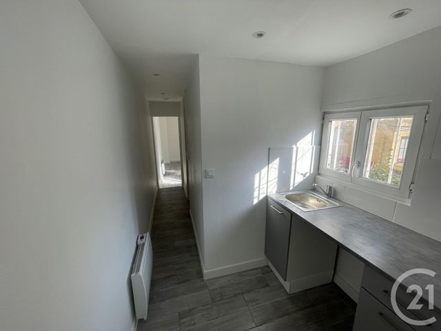 Appartement F1 à louer - 1 pièce - 26.52 m2 - AUBERVILLIERS - 93 - ILE-DE-FRANCE - Century 21 Immo Conseil