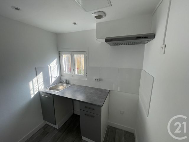 Appartement F1 à louer - 1 pièce - 26.52 m2 - AUBERVILLIERS - 93 - ILE-DE-FRANCE - Century 21 Immo Conseil