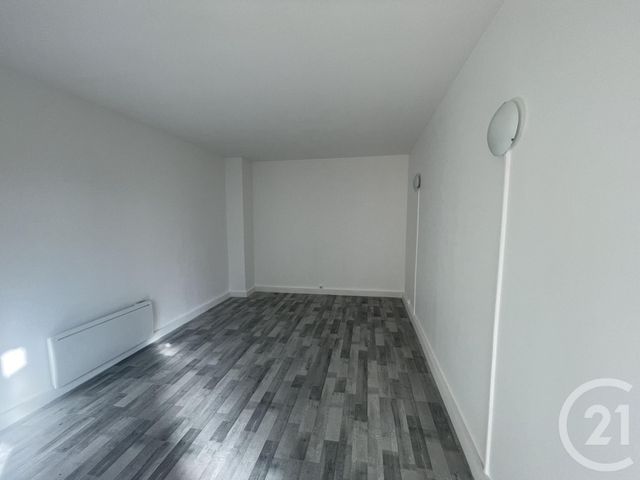 Appartement F1 à louer - 1 pièce - 26.52 m2 - AUBERVILLIERS - 93 - ILE-DE-FRANCE - Century 21 Immo Conseil