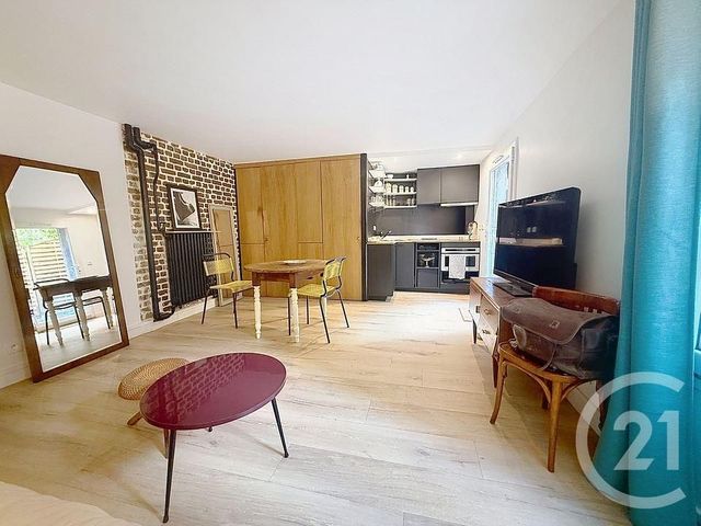 Appartement F1 à louer - 1 pièce - 24.74 m2 - LA COURNEUVE - 93 - ILE-DE-FRANCE - Century 21 Immo Conseil