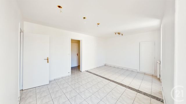 Appartement F2 à vendre - 2 pièces - 40.34 m2 - PANTIN - 93 - ILE-DE-FRANCE - Century 21 Immo Conseil