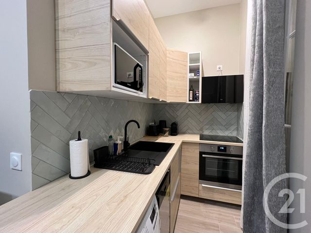 Appartement à vendre - 2 pièces - 30.11 m2 - AUBERVILLIERS - 93 - ILE-DE-FRANCE - Century 21 Immo Conseil