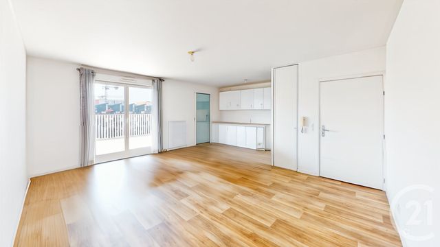 Appartement Duplex à vendre - 4 pièces - 80.7 m2 - AUBERVILLIERS - 93 - ILE-DE-FRANCE - Century 21 Immo Conseil