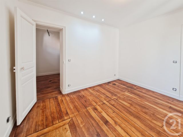 Appartement F2 à vendre - 2 pièces - 32.74 m2 - LA PLAINE ST DENIS - 93 - ILE-DE-FRANCE - Century 21 Immo Conseil