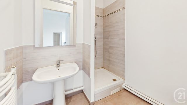 Appartement à vendre - 4 pièces - 72.0 m2 - AUBERVILLIERS - 93 - ILE-DE-FRANCE - Century 21 Immo Conseil