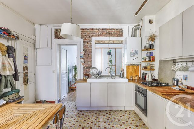 Appartement F2 à vendre - 2 pièces - 46.69 m2 - AUBERVILLIERS - 93 - ILE-DE-FRANCE - Century 21 Immo Conseil