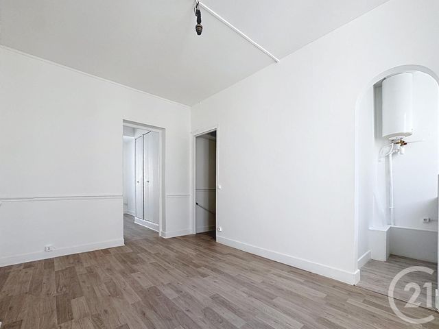 Appartement F2 à vendre - 2 pièces - 30.76 m2 - AUBERVILLIERS - 93 - ILE-DE-FRANCE - Century 21 Immo Conseil