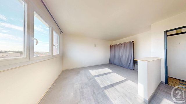 Appartement à vendre - 1 pièce - 26.82 m2 - AUBERVILLIERS - 93 - ILE-DE-FRANCE - Century 21 Immo Conseil