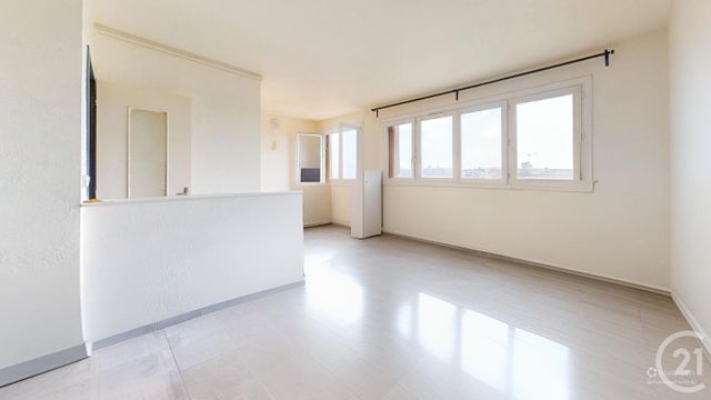 Appartement à vendre - 1 pièce - 26.82 m2 - AUBERVILLIERS - 93 - ILE-DE-FRANCE - Century 21 Immo Conseil