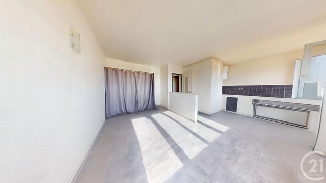 Appartement à vendre - 1 pièce - 26.82 m2 - AUBERVILLIERS - 93 - ILE-DE-FRANCE - Century 21 Immo Conseil