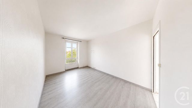 Appartement F2 à vendre - 2 pièces - 29.45 m2 - AUBERVILLIERS - 93 - ILE-DE-FRANCE - Century 21 Immo Conseil
