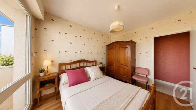 Appartement à vendre - 4 pièces - 79.38 m2 - AUBERVILLIERS - 93 - ILE-DE-FRANCE - Century 21 Immo Conseil