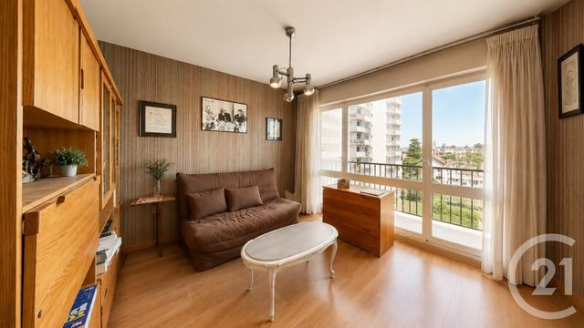 Appartement à vendre - 4 pièces - 79.38 m2 - AUBERVILLIERS - 93 - ILE-DE-FRANCE - Century 21 Immo Conseil