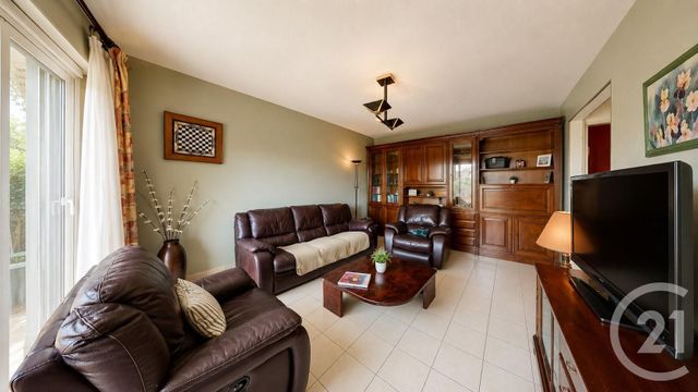 Appartement à vendre - 4 pièces - 79.38 m2 - AUBERVILLIERS - 93 - ILE-DE-FRANCE - Century 21 Immo Conseil