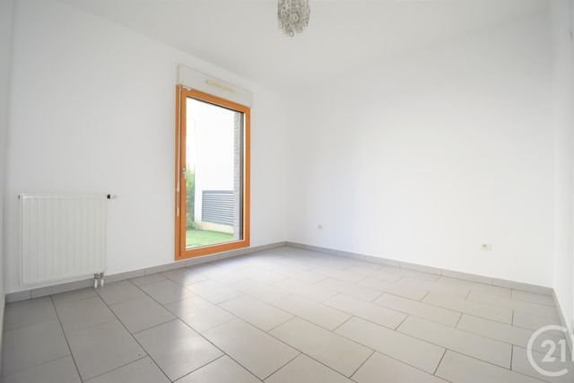 Appartement F2 à louer - 2 pièces - 41.16 m2 - ST DENIS - 93 - ILE-DE-FRANCE - Century 21 Immo Conseil