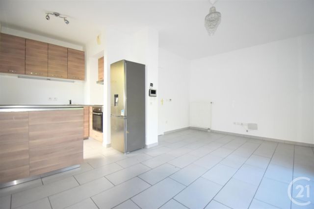 Appartement F2 à louer - 2 pièces - 41.16 m2 - ST DENIS - 93 - ILE-DE-FRANCE - Century 21 Immo Conseil