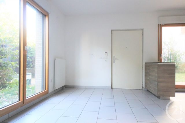 Appartement F2 à louer - 2 pièces - 41.16 m2 - ST DENIS - 93 - ILE-DE-FRANCE - Century 21 Immo Conseil