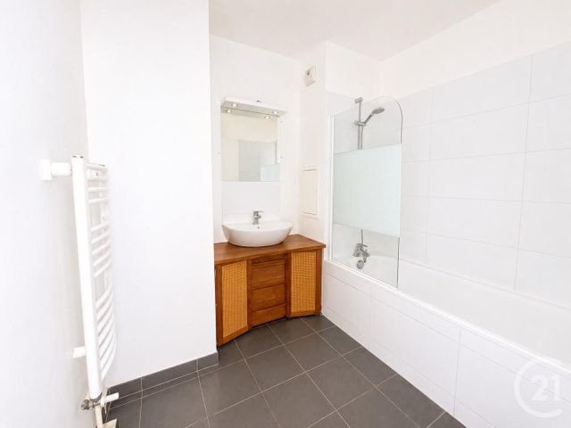 Appartement F3 à louer - 3 pièces - 63.0 m2 - AUBERVILLIERS - 93 - ILE-DE-FRANCE - Century 21 Immo Conseil