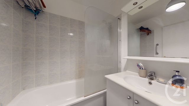 Appartement F2 à vendre - 2 pièces - 40.0 m2 - AUBERVILLIERS - 93 - ILE-DE-FRANCE - Century 21 Immo Conseil
