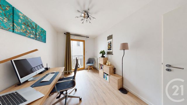 Appartement F4 à vendre - 4 pièces - 82.08 m2 - PARIS - 75019 - ILE-DE-FRANCE - Century 21 Immo Conseil
