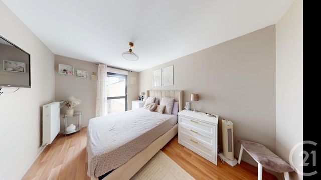 Appartement à vendre - 4 pièces - 87.25 m2 - AUBERVILLIERS - 93 - ILE-DE-FRANCE - Century 21 Immo Conseil