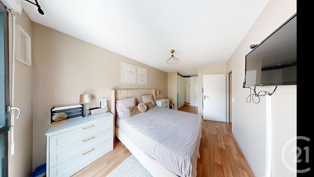 Appartement à vendre - 4 pièces - 87.25 m2 - AUBERVILLIERS - 93 - ILE-DE-FRANCE - Century 21 Immo Conseil