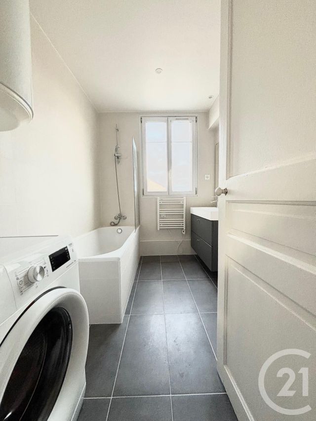 Appartement F3 à louer - 3 pièces - 49.54 m2 - AUBERVILLIERS - 93 - ILE-DE-FRANCE - Century 21 Immo Conseil
