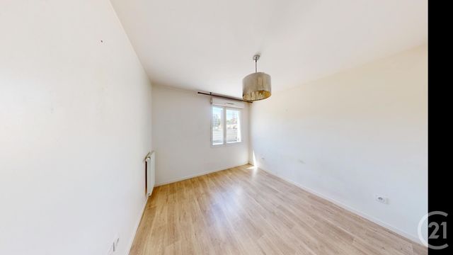 Appartement à vendre - 3 pièces - 59.51 m2 - AUBERVILLIERS - 93 - ILE-DE-FRANCE - Century 21 Immo Conseil