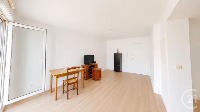 Appartement F2 à vendre - 2 pièces - 39.0 m2 - AUBERVILLIERS - 93 - ILE-DE-FRANCE - Century 21 Immo Conseil