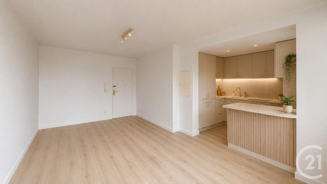 Appartement F2 à vendre - 2 pièces - 39.0 m2 - AUBERVILLIERS - 93 - ILE-DE-FRANCE - Century 21 Immo Conseil