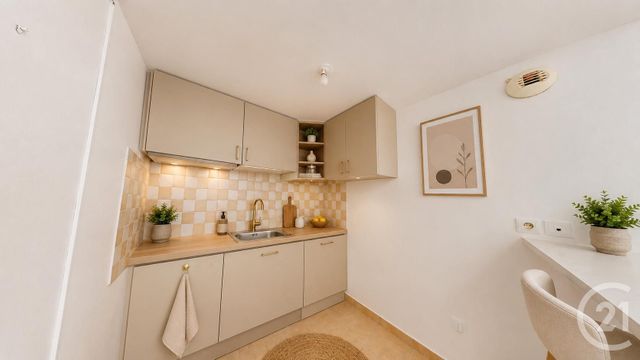 Appartement F2 à vendre - 2 pièces - 39.0 m2 - AUBERVILLIERS - 93 - ILE-DE-FRANCE - Century 21 Immo Conseil