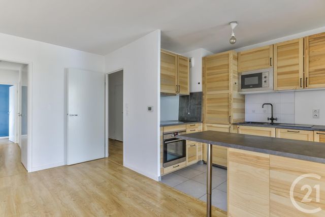 Appartement F4 à louer - 4 pièces - 85.2 m2 - AUBERVILLIERS - 93 - ILE-DE-FRANCE - Century 21 Immo Conseil