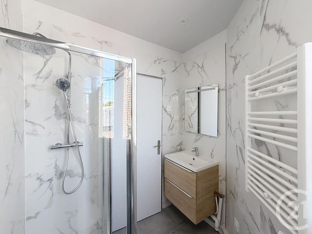 Appartement F2 à louer - 2 pièces - 24.44 m2 - AUBERVILLIERS - 93 - ILE-DE-FRANCE - Century 21 Immo Conseil
