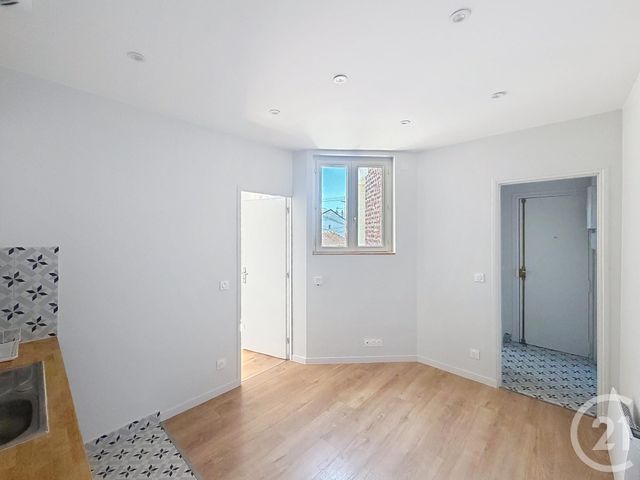 Appartement F2 à louer - 2 pièces - 24.44 m2 - AUBERVILLIERS - 93 - ILE-DE-FRANCE - Century 21 Immo Conseil