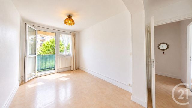 Appartement F4 à vendre - 4 pièces - 68.0 m2 - AUBERVILLIERS - 93 - ILE-DE-FRANCE - Century 21 Immo Conseil