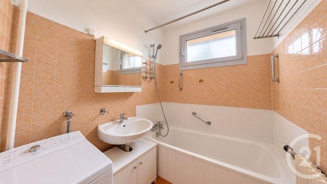 Appartement F4 à vendre - 4 pièces - 68.0 m2 - AUBERVILLIERS - 93 - ILE-DE-FRANCE - Century 21 Immo Conseil