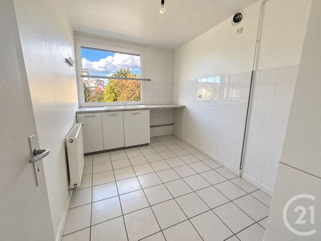 Appartement F3 à louer - 4 pièces - 65.0 m2 - AUBERVILLIERS - 93 - ILE-DE-FRANCE - Century 21 Immo Conseil