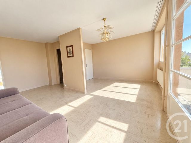 Appartement F3 à louer - 4 pièces - 65.0 m2 - AUBERVILLIERS - 93 - ILE-DE-FRANCE - Century 21 Immo Conseil