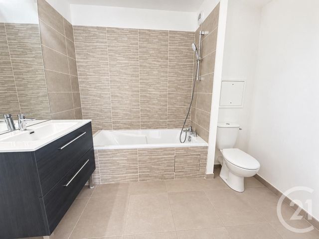 Appartement F2 à louer - 2 pièces - 47.7 m2 - LA COURNEUVE - 93 - ILE-DE-FRANCE - Century 21 Immo Conseil